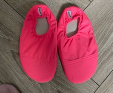 swim shoes
