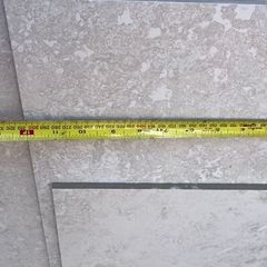Floor tile