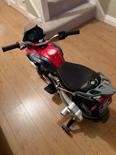 Electric 12v BMW Motorbike