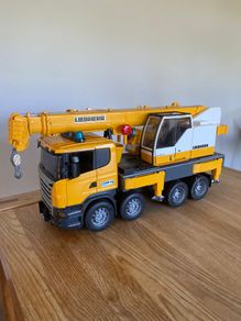 Bruder crane truck