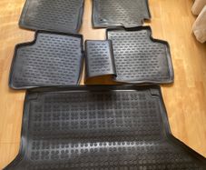 2008 Toyota Prius rubber floor mats bundle set