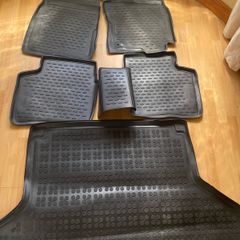2008 Toyota Prius rubber floor mats bundle set