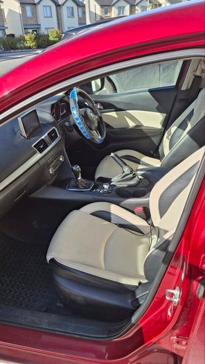 Mazda 3 saloon version NEW NCT