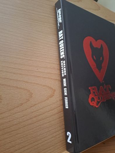 Rat Queens Deluxe Edition Volume 1-3 (RAT QUEENS DELUXE HC)