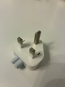 Official Apple UK 3-Pin Duckhead Plug Adapter (Model A1556) for MacBook / iPad