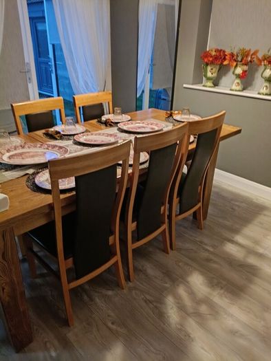 wood  table and chairs 6 chairs