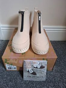 Brand new Isle Jacobsen boots