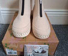 Brand new Isle Jacobsen boots