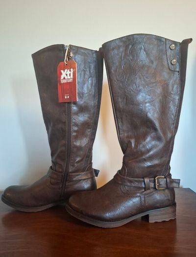 XTI Brown Ladies Boots BNWT Postage Cost Included