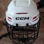 Full set of inline/roller hockey gear Image 7