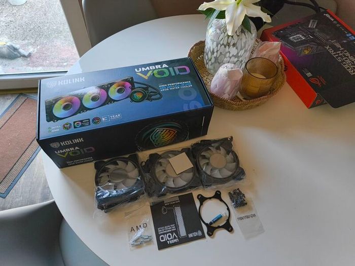 ASUS ROG STRIX Z790-H Gaming Z790 Intel LGA1700  Motherboard and Kolink Umbra Void 360 AIO Cooler