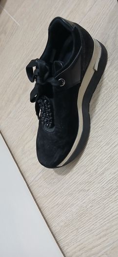 Ladies trainers