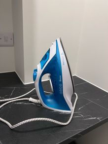 Swan Steam Iron