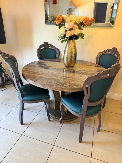 Beautiful Italian Marble table with 4 chairs
