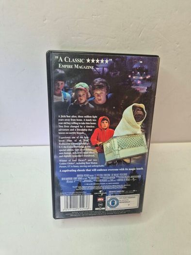 E.T. The Extra Terrestrial VHS (2002 Special Edition)  Rare bmibaby Promo Sticker and insert (PAL)