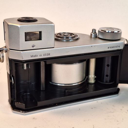 KMZ Horizont 35mm Panoramic Film Camera