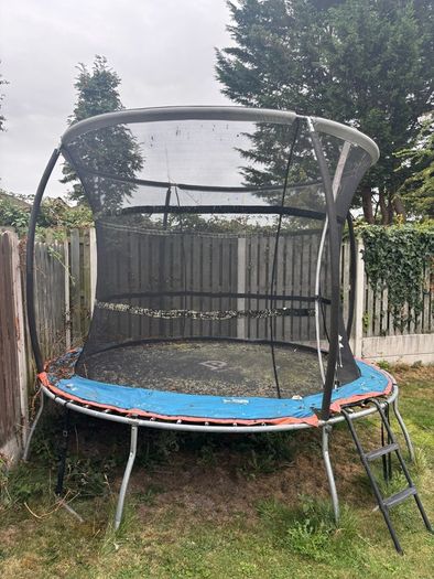 Trampoline
