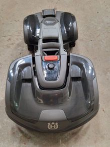 Husqvarna Automatic Robotic Lawnmower 4-WD