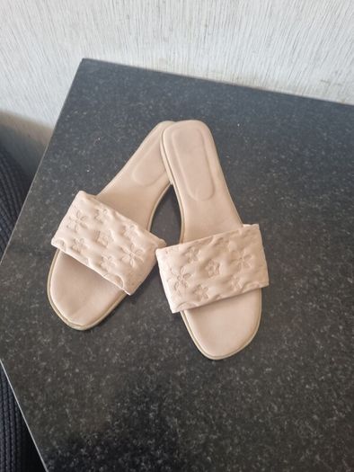 womens slippers