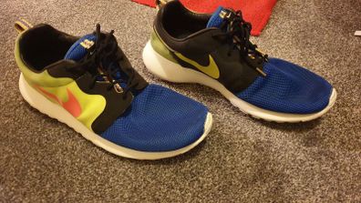 nike blue green runners shoes