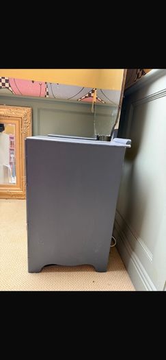 dressing table and mirror