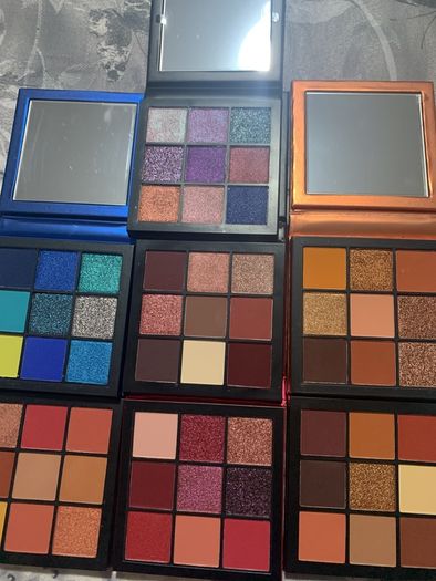 Huda beauty obsession eye shadow palette