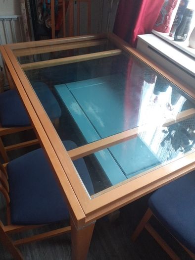 table and chairs