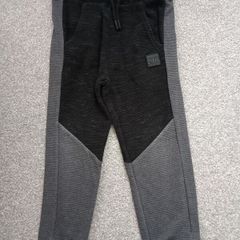 boy's trousers. Age 5/6