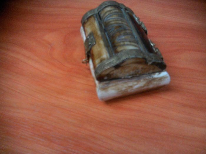Trinket box bone