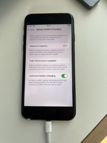 Iphone SE 2022 3rd gen like new, box, papers