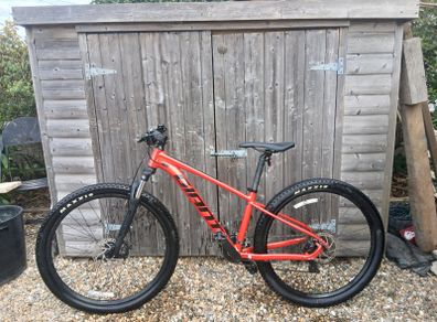 Giant Talon 4 - Hardtail Mountain Bike ( XS)