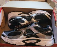 Nike trainers UK12  UK13