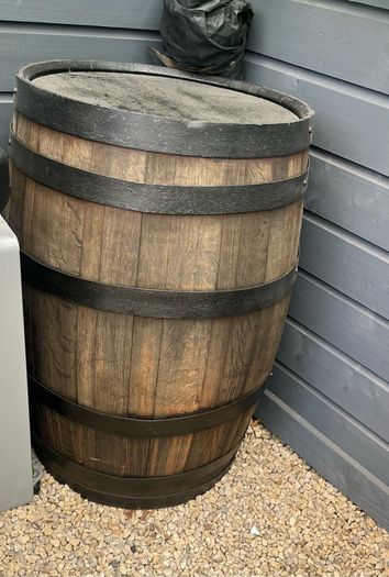 Whiskey barrel