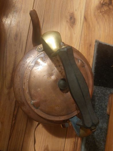 Copper Kettle vintage with brass handle