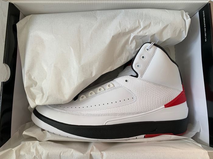 Nike Air Jordan 2 OG Chicago (2022) UK 10/ US 11 Brand New Deadstock