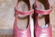 Petasil baby pink patent leather Mary Jane style shoes, size UK 1 / EU 33.