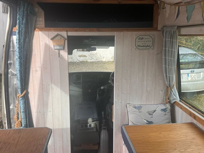 Camper Iveco Daily 2.3l  - Fully Off-Grid & Logbook Registered