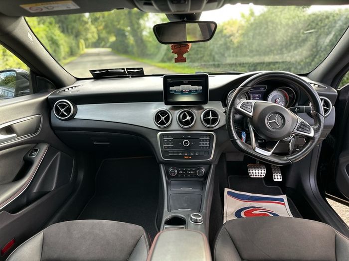 Mercedes Benz Cla Shooting brake Amg