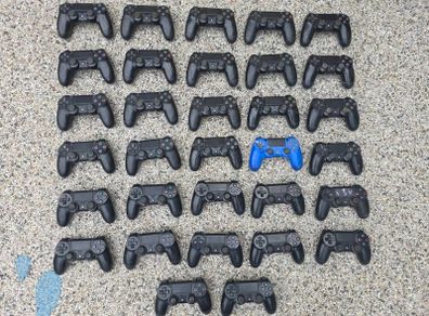 32 x PS4 Controller Joblot (Free Post)