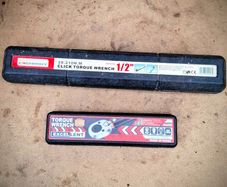 2 Torque Wrenches 1/2. & 1/4 Set