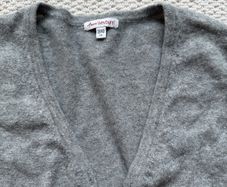 100% cashmere grey cardigan 10-12