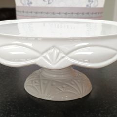 Elegant Ceramic Cake Stand