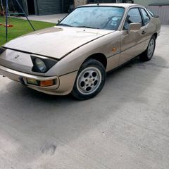 Porsche 924s