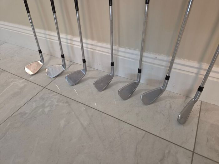 KASMAX P770 Forged Irons 4 to PW Stiff Steel Shafts in Excellent Condition
