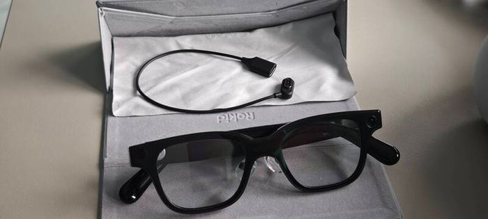 Rokid Glasses Smart AI&AR Glasses with 12MP Camera 89 Languages Live Translation