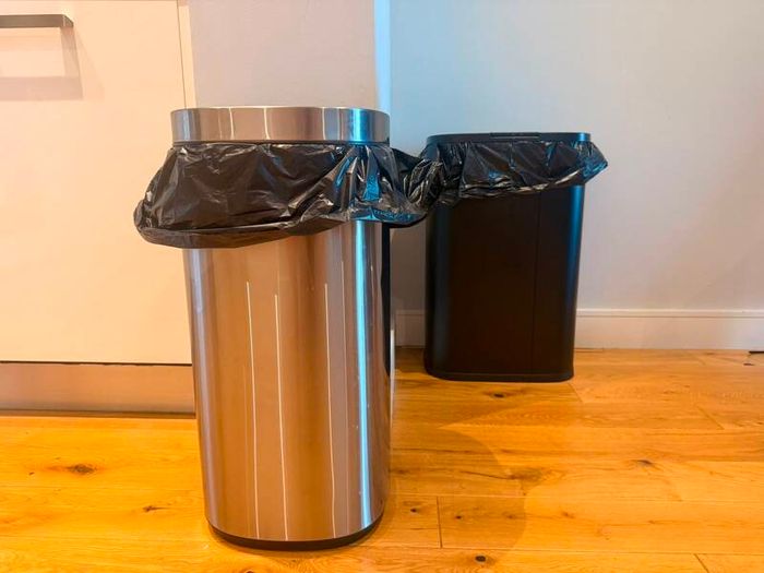 Stainless Steel Kitchen Bin (Approx. 35 40L) Excellent Condition 35 Euros
