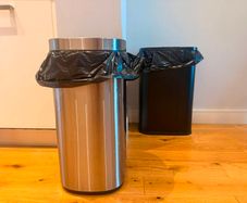 2 Premium Kitchen Bins Excellent Conditions 80 euros