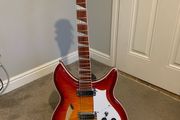Rickenbacker (Copy)