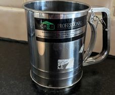 Flour / Icing Sugar Sieve