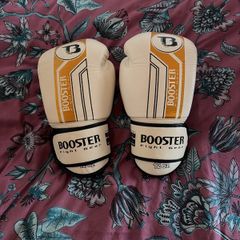 Booster v9 12oz gloves
